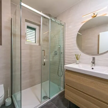 Apartman Macan Brela Exterior photo