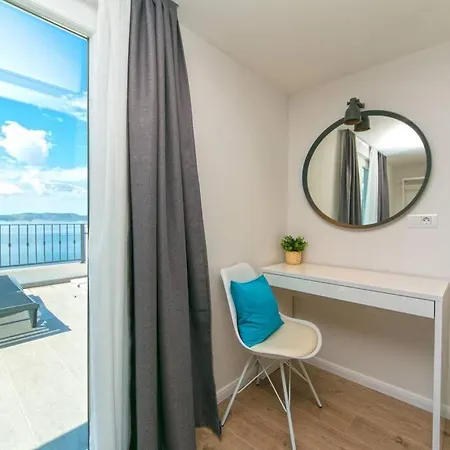 Apartman Macan Brela Exterior photo